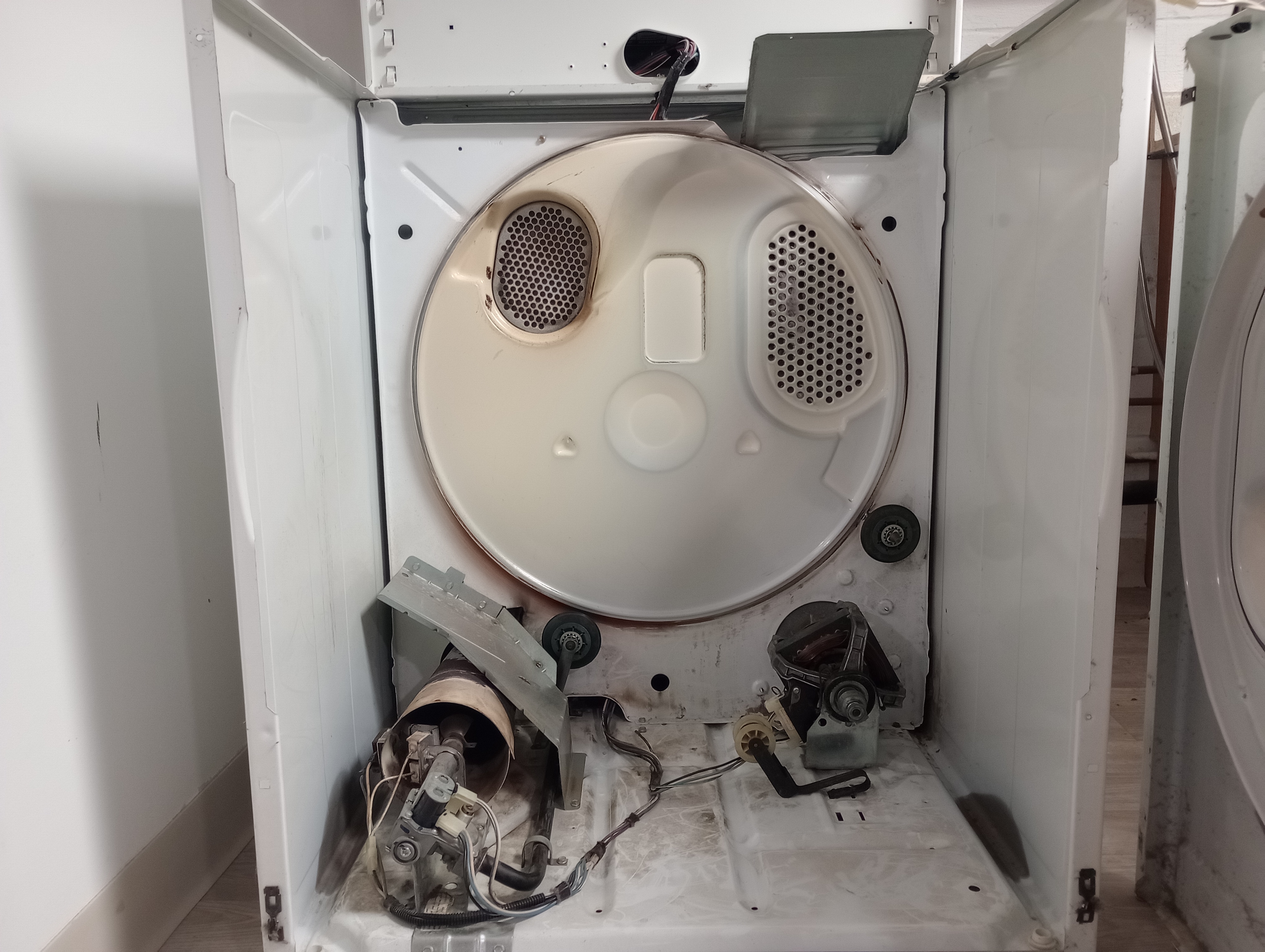 Dryer and Dryer Vent Cleaning